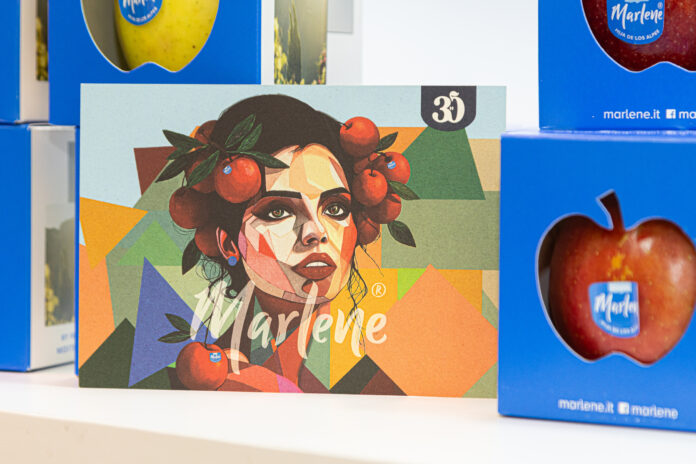 Il visual della campagna di primavera della mela Marlene