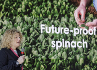 Simona Toloni, responsabile spinacio Italia Per Rijk Zwaan al Summit di Napoli