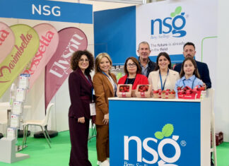 Macfrut 2026: il focus di Nsg sulle nuove varietà di fragole sostenibili La squadra Nsg allo stand di Macfrut 2026