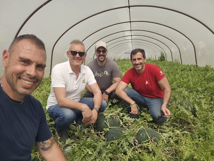 merens sicilia foto team Foto squadra Merens: Marco Spataro (titolare BioHand) Vincenzo Zangari (sales representative Sicilia), Rodolfo Calvo (sales representative Sicilia), Andrea Cilio (product development specialist)