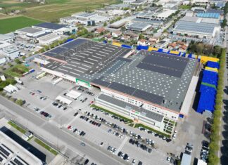 Apofruit: 148 milioni ai soci nel 2025, valore della produzione a 313 milioni Apofruit Italia, stabilimento di Cesena