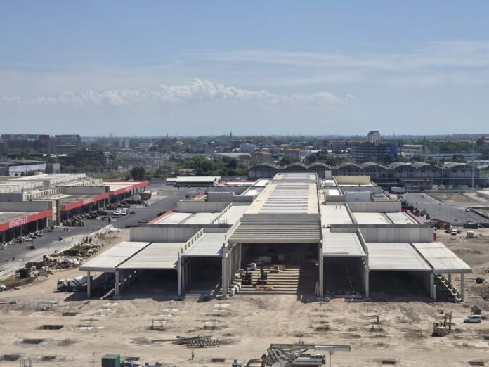 Il padiglione 2 del mercato agroalimentare di Milano