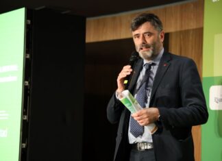 Blocchi degli autotrasportatori, a rischio kiwi e uva da tavola Cristian Maretti, alla guida di Legacoop Agroalimentare