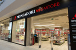Mondadori Megastore apre a Il Centro di Arese Mondadori Megastore - Il Centro - Arese - ingresso