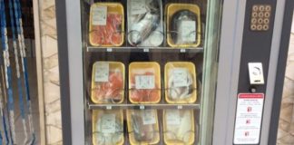 il-primo-distributore-automatico-di-pesce-apre-a-pozzuoli