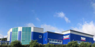 Trony tempio