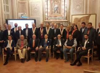 Guilde Internationale des Fromagers-Confrèrie de Saint-Uguzon Aps, arriva il Palio del Burro