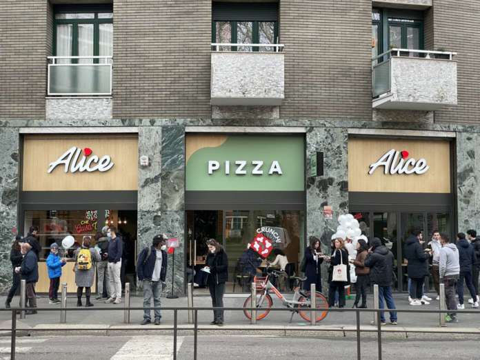 Alice Pizza accordo con Blooming
