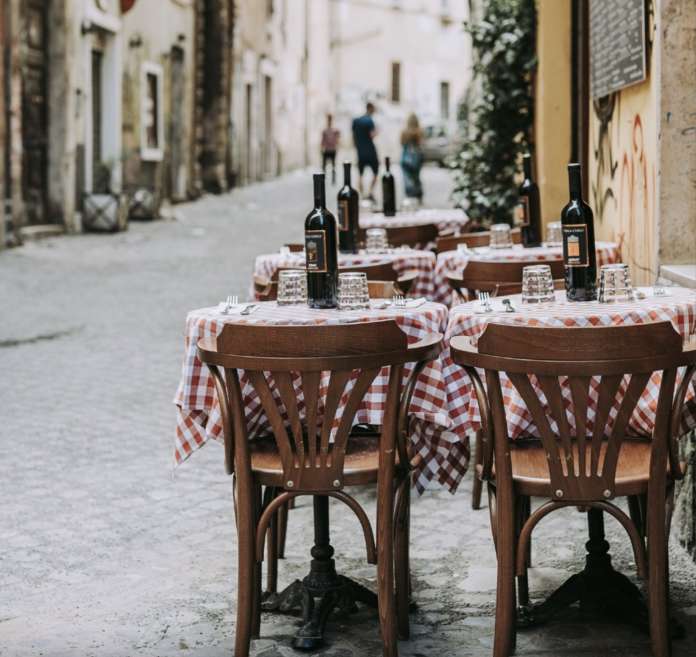Food&Beverage, la spesa in ristorazione traina i consumi totali