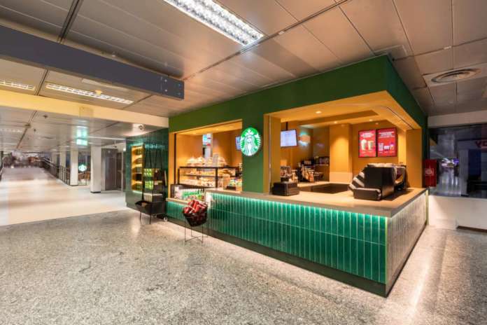 Starbucks chiude il 2023 aprendo a Malpensa e Porta di Roma