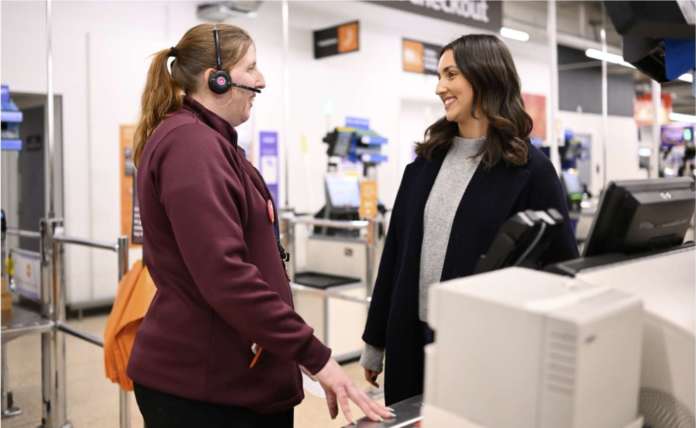 SAINSBURY'S_immagine generica addetta Sainsbury's porta Next Level a...un altro livello con Microsoft