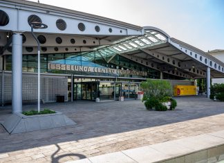 Gallery. Esselunga riapre il superstore di Sesto Fiorentino (Fi)
