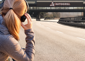 Autogrill lancia il canale podcast per accompagnare i viaggiatori Autogrill lancia il canale podcast per accompagna i viaggiatori