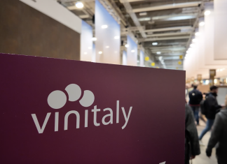 Vini in gdo, i bianchi vedono il sorpasso: i dati di Circana a Vinitaly