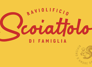 Scoiattolo: il Raviolificio di famiglia si (r)innova Logo del Raviolificio Scoiattolo con scritta "di famiglia", su sfondo giallo. Include il payoff "Ripieno d’amore dal 1983" e l’illustrazione di uno scoiattolo.