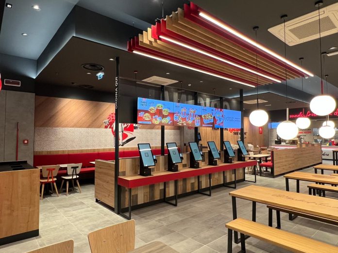 Kfc-Kentucky Fried Chicken debutta nelle Marche