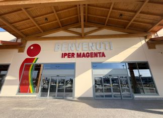 Iper La grande i di Magenta si rinnova con aree per i servizi complementari