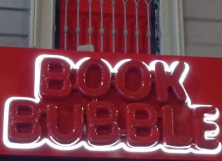 Feltrinelli sperimenta a Milano il format BookBubble