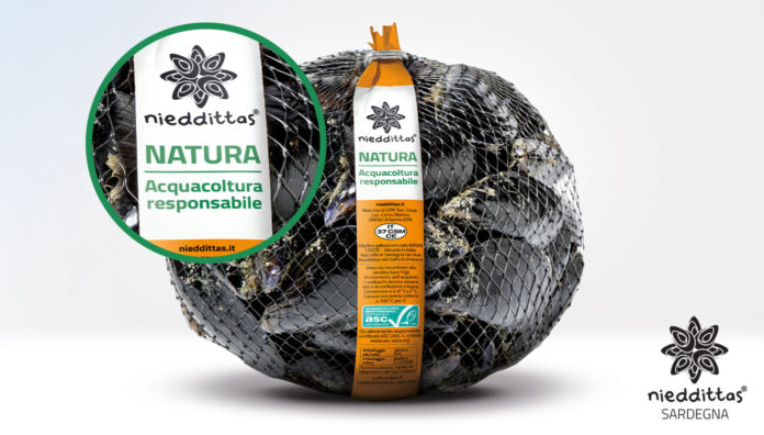 Confezione di cozze Nieddittas Natura con etichetta certificata ASC per l'acquacoltura responsabile nel Golfo di Oristano