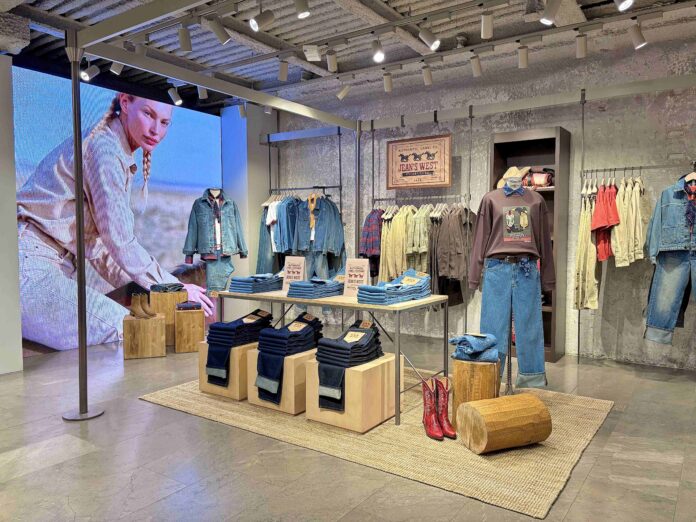Store_Benetton_JeansWest