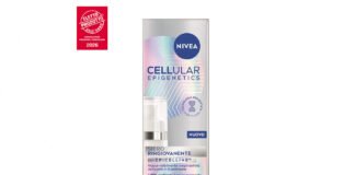 Confezione del siero NIVEA Cellular Epigenetics Siero Ringiovanente con Epiceiline®, premiato come Eletto Prodotto dell'Anno 2026. L'immagine mostra il packaging del prodotto mass-market, con dettagli sui benefici di skin longevity, il claim sull'azione in 2 settimane e la presenza di 3 tipi di Acido Ialuronico