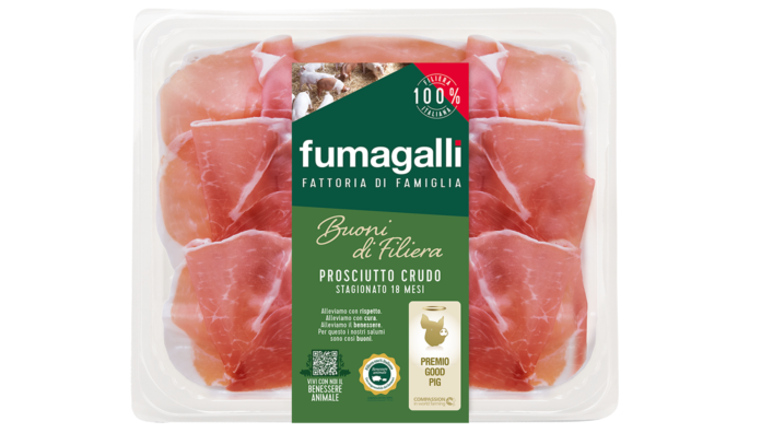 Confezione di Fumagalli Buoni di Filiera Prosciutto Crudo 18 mesi. Il pack premium mostra i valori della Family Farm e il logo Premio Good Pig di CIWF per il benessere animale, unico salume in Italia a vantarne la certificazione