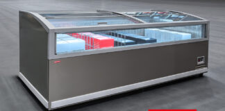 Isole refrigerate Oscartielle: dettaglio del nuovo modello Antares Maxi con coperture scorrevoli push per l'esposizione nei supermercati