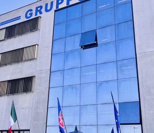 Crisi Realco: venduti altri 23 negozi, ma a Castellarano i lavoratori salvano il pdv