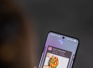 Il takeaway con l’assistente vocale e l’intelligenza artificiale takeaway assistente vocale