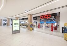 Imoon illumina lo store di Coop Liguria al Waterfront mall