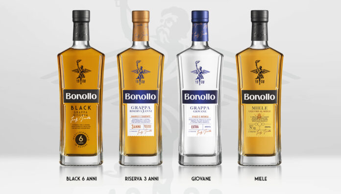 Bonollo 1908 2026 Bottiglie della linea Bonollo Le Colonne del Gusto con le quattro referenze Black 6 Anni, Riserva 3 Anni, Giovane e Miele disposte su fondo chiaro