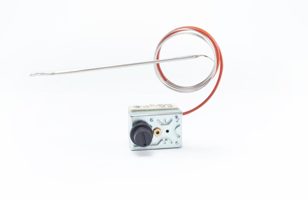 Fail-safe thermostat by C.A.E.M.