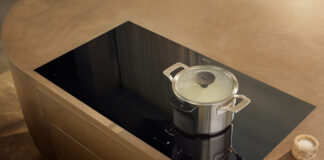 KM 8000 hob by Miele