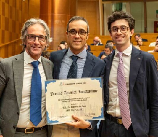 Phi Drive received the “Premio America Innovazione” award Phi Drive received the “Premio America Innovazione” award