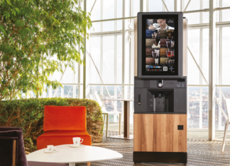 Italian-made technology in the vending sector The rhFS2.touch32 vending machine model from Rhea Vendors Group
