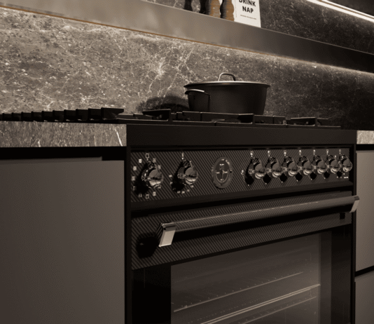 A carbon cooker inspired by luxury hypercars Elba: a carbon cooker inspired by luxury hypercars