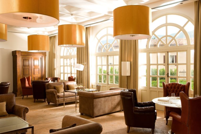 Nel centro storico di Norcia riapre Palazzo Seneca dopo il sisma