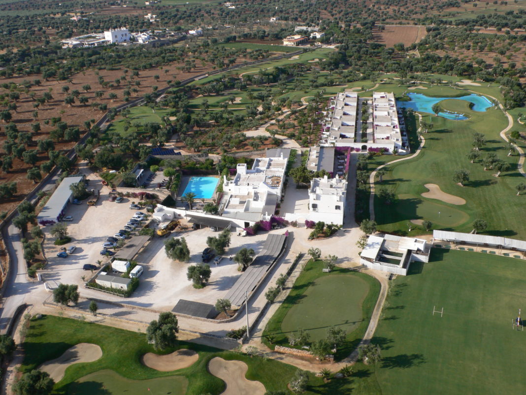 Una veduta aera attuale della Masseria Maizza presa in gestione da Rocco Forte Hotels