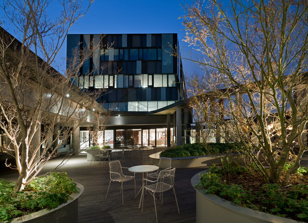 sedute e tavoli Nolite sulla terrazza di Nuvola Lavazza