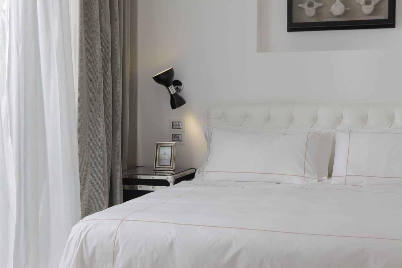 Una camere di uno hotel. Sono in molti a chiedersi come sanificare lenzuola e asciugamani