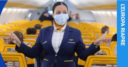 Un dettaglio con la foto di una hostess tratto dal sito Ryanair