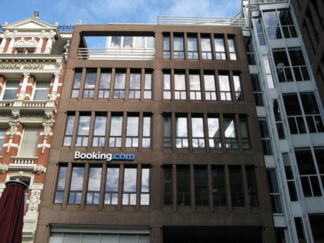 Uno scorcio della sede di Booking in Olanda