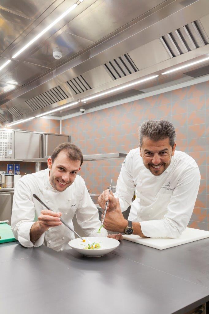 Gli chef Andrea Berton e Raffaele Lenzi che dirigono il ristorante de Il Sereno Lago di Como