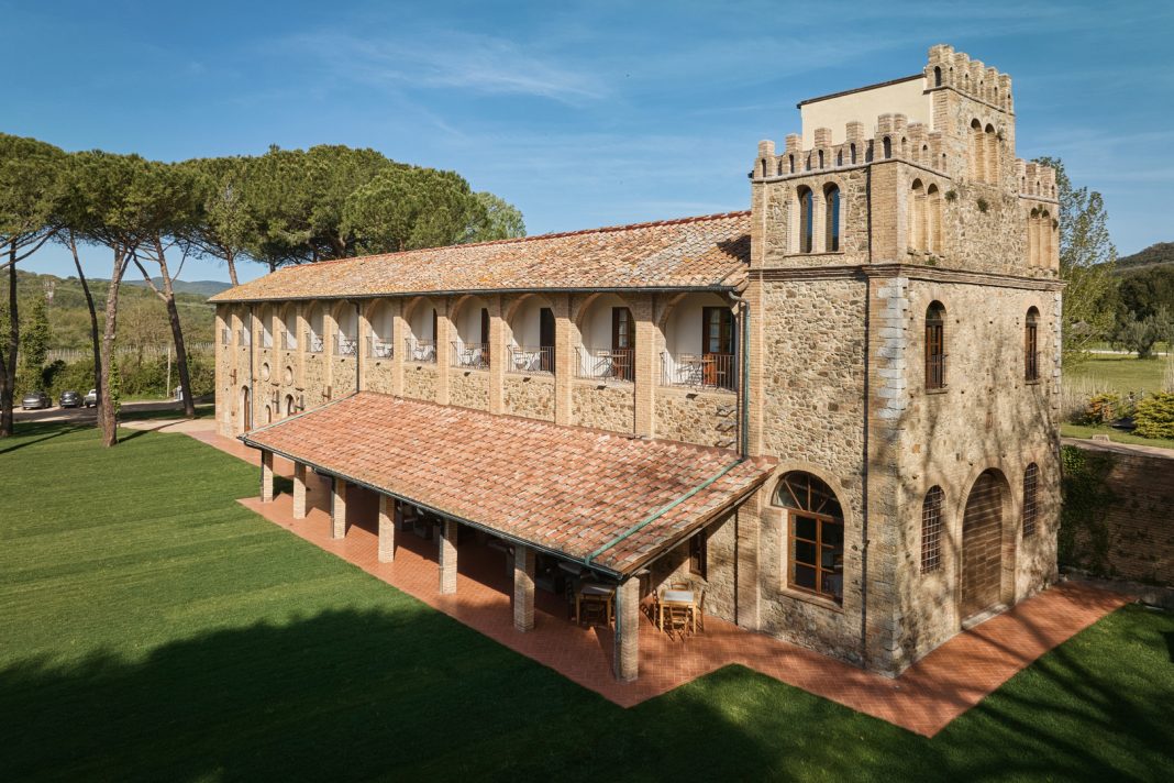 UH_Monterufoli_Wine_Country_Hero-1620x1080-ece653d5-2e38-4d8c-99b8-c2235550f072