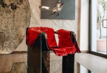 Dove forma e sostanza coincidono: l’installazione Chrysalis di Paolo Castelli