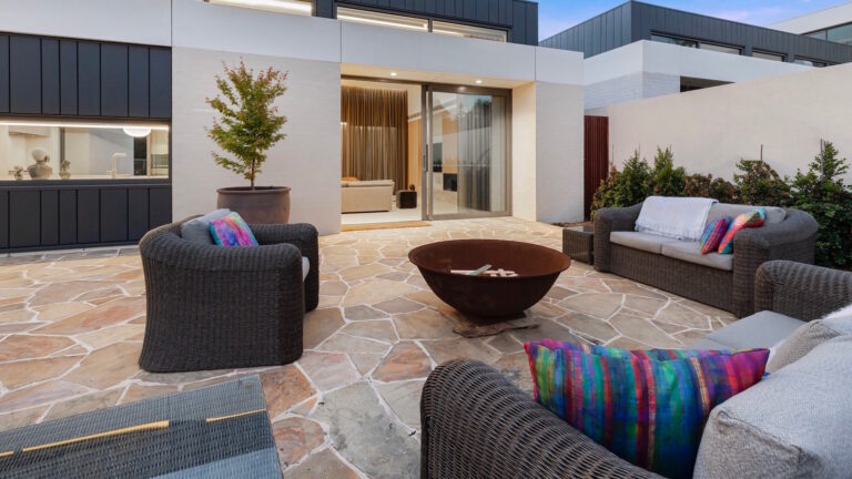 Panaria Ceramica. Un elegante residence in Australia