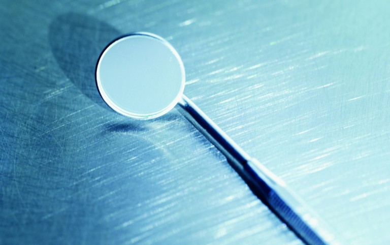 Parodontite e tumori al colon: uno studio valuta le possibili correlazioni