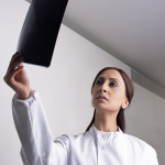 OPT e CBCT a confronto Dentist studying an x-ray cbct