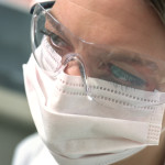 Dopo il posizionamento della diga di gomma 158 colonie batteriche sui guanti Sinusite mascellare odontogena