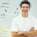 Chiusura del diastema e ripristino della papilla con tecnica adesiva diastema